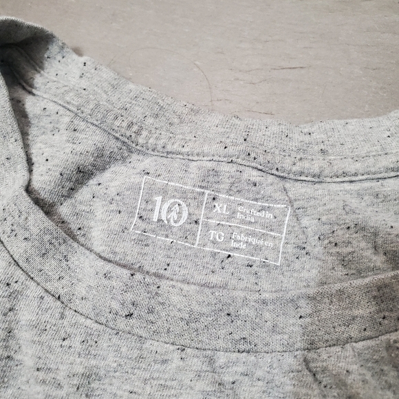 Tentree Short Sleeves Top. T-Shirt. Light Heatheted Grey With Black Dots. Men XL - Picture 2 of 7